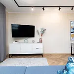 Viru, 2-bedroom With Parking By Ca * Tallin