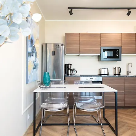 Apartment New Chic 2-bed At Viru By Centralapartments