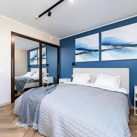 Viru, 2-bedroom With Parking By Ca דירה