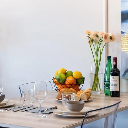 Apartment New Chic 2-bed At Viru By Centralapartments *